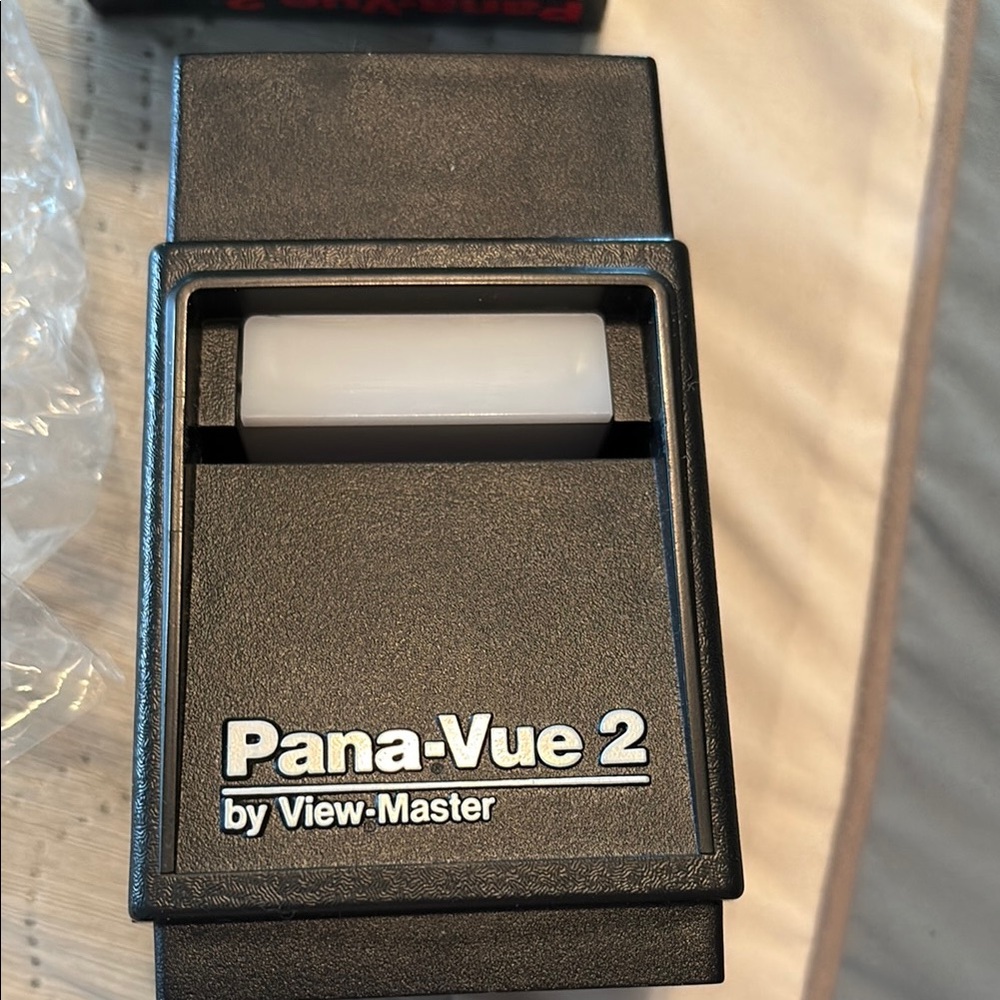 Black and White Slide Viewer with Matte Finish